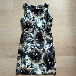 Connected size 6 Apparel Black and Brown Floral Mini Dress